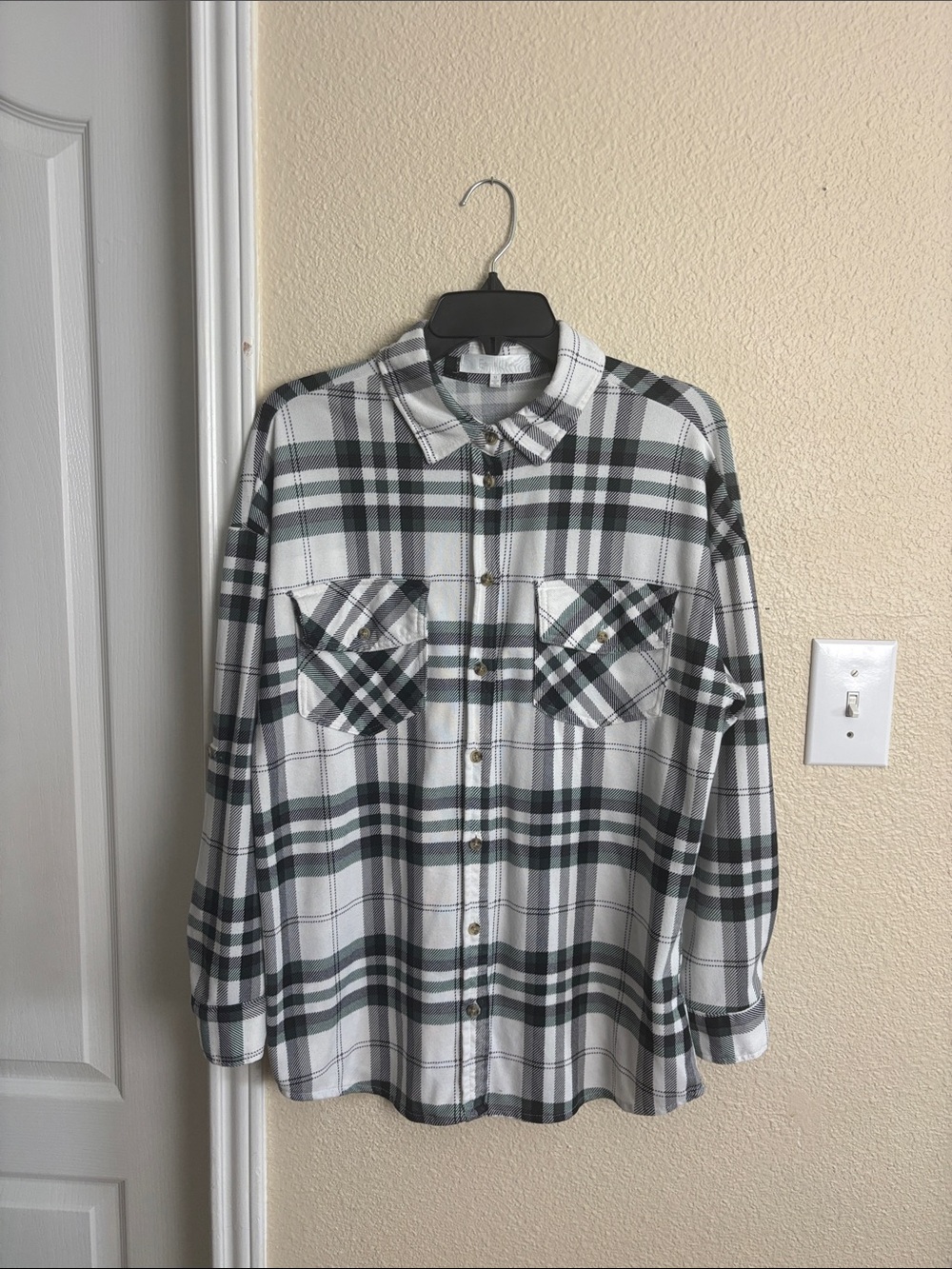 Eden & Olivia Green and White Plaid Button-Down Shirt